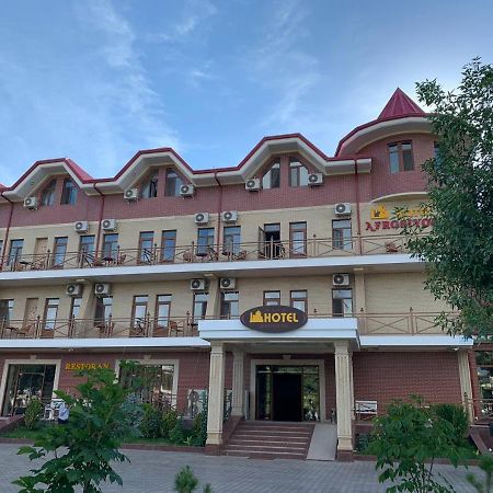 Hotel Afrosiyob Qarshi Bagian luar foto