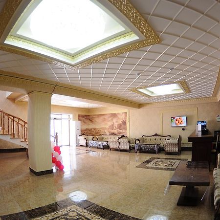 Hotel Afrosiyob Qarshi Bagian luar foto