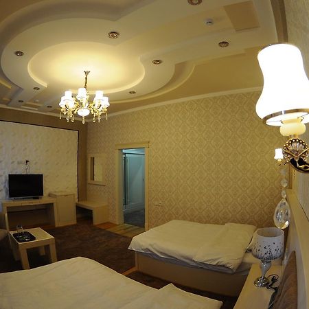 Hotel Afrosiyob Qarshi Bagian luar foto