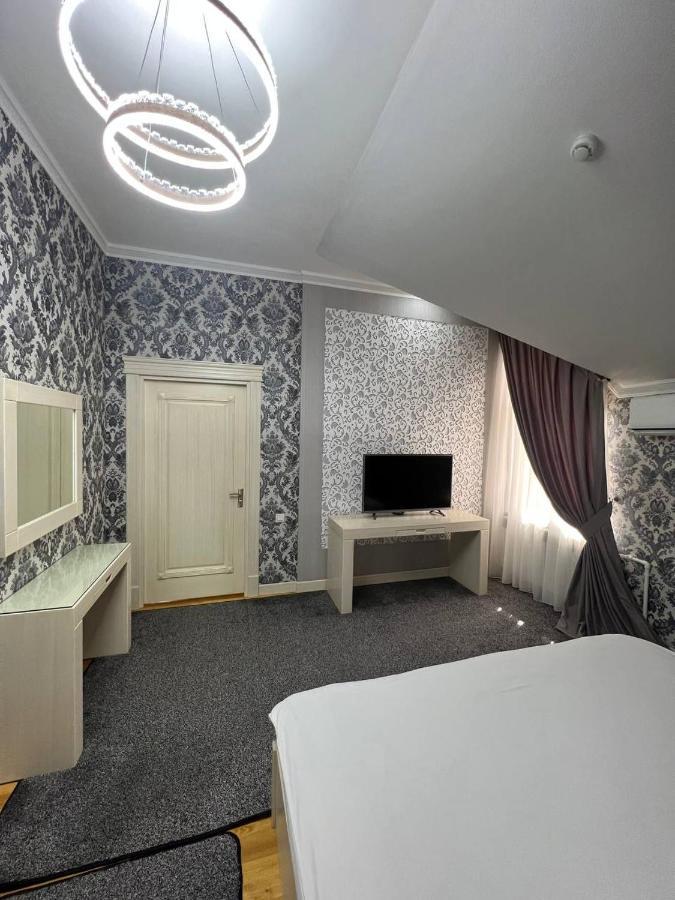 Hotel Afrosiyob Qarshi Bagian luar foto