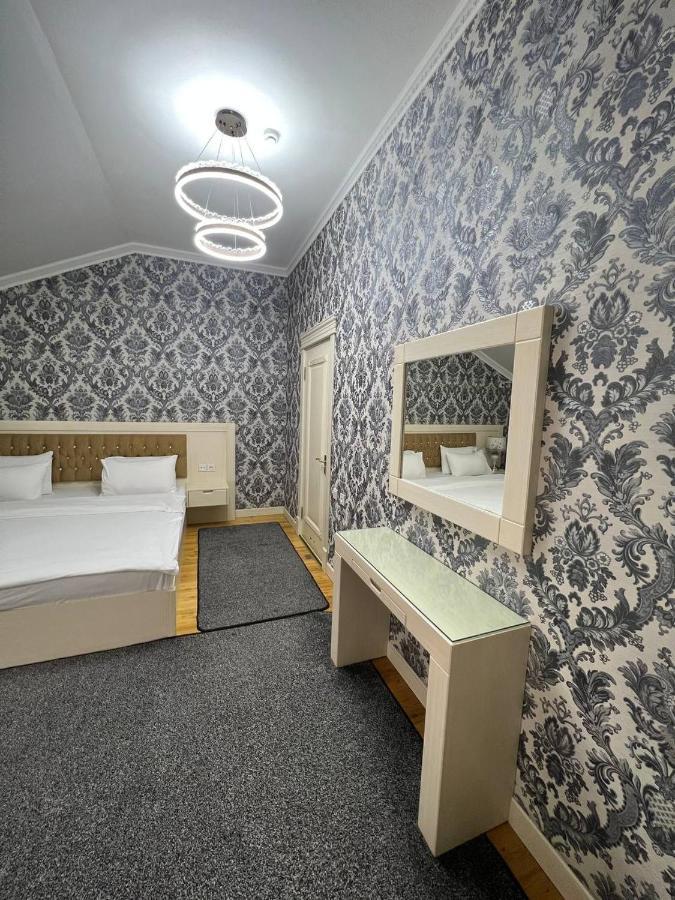 Hotel Afrosiyob Qarshi Bagian luar foto