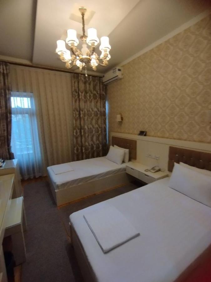 Hotel Afrosiyob Qarshi Bagian luar foto