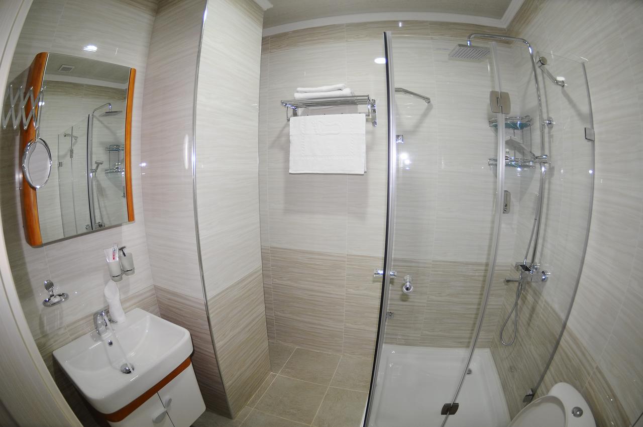 Hotel Afrosiyob Qarshi Bagian luar foto