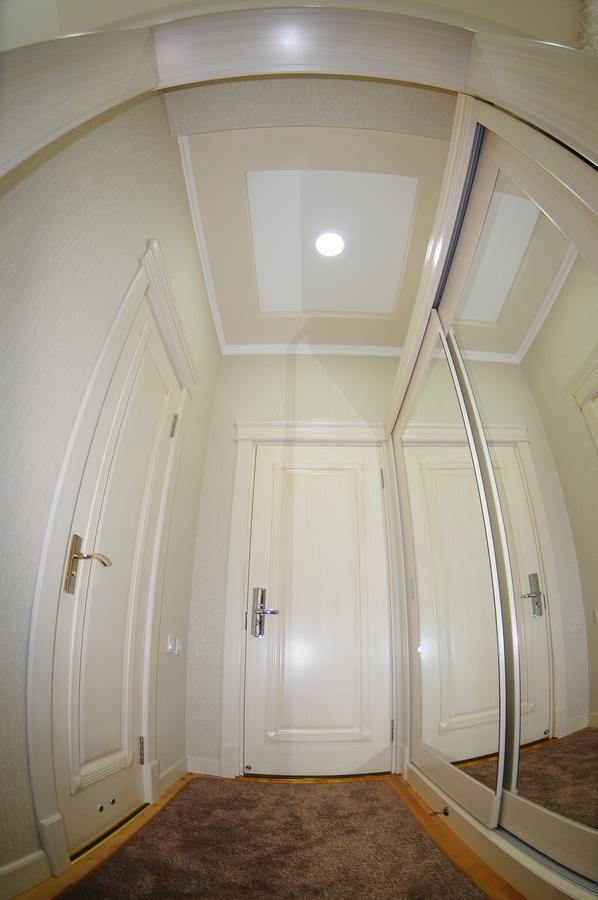 Hotel Afrosiyob Qarshi Bagian luar foto