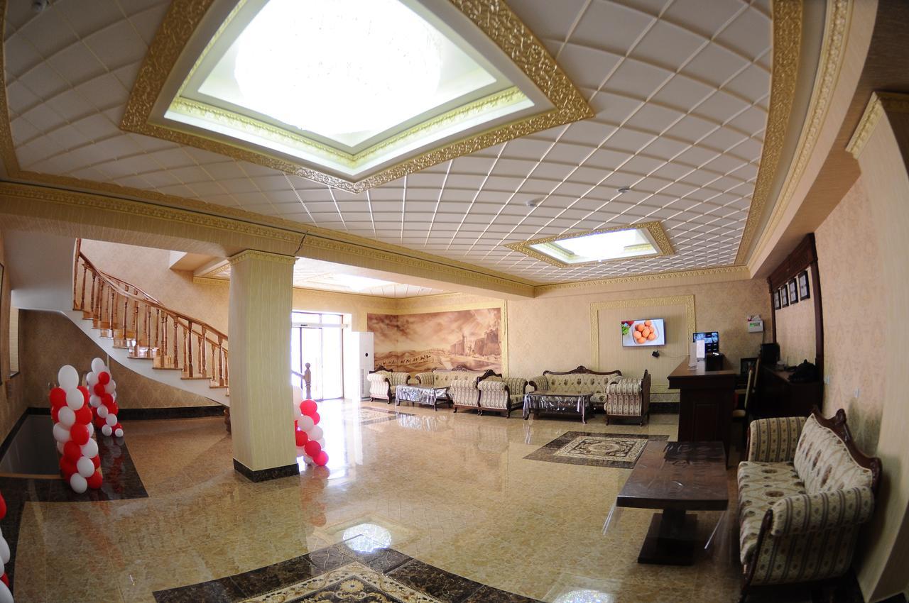 Hotel Afrosiyob Qarshi Bagian luar foto