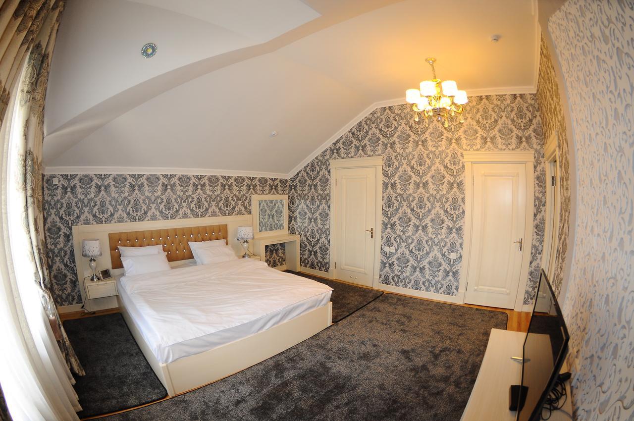 Hotel Afrosiyob Qarshi Bagian luar foto